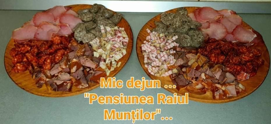 Pensiunea Raiul Muntilor Sebiş 외부 사진