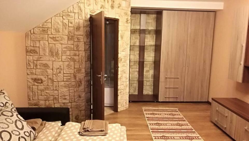 Pensiunea Raiul Muntilor Sebiş 외부 사진